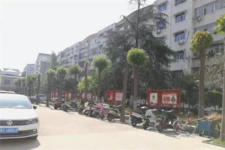 好房急售!西外七小旁，电梯精装三房，60+，速抢!